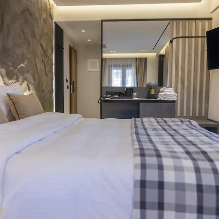 Polyzos Luxury Meteora #3 - Adults Friendly