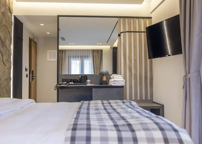 Polyzos Luxury Meteora #3 - Adults Friendly Διαμέρισμα *